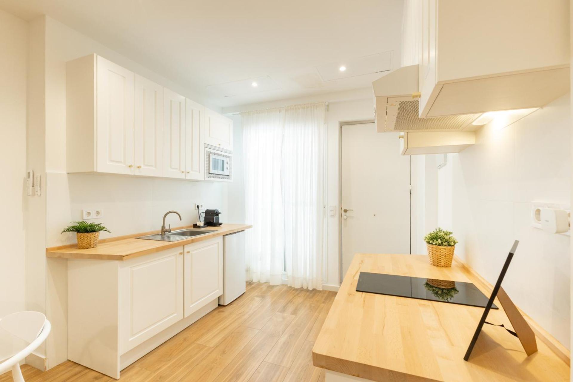 Isg Apartments Triana 1 Севилья Экстерьер фото