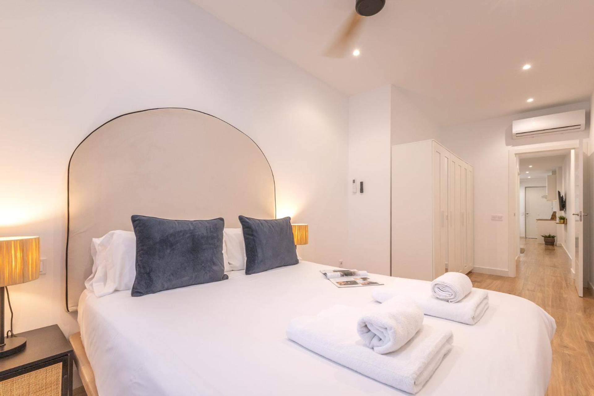 Isg Apartments Triana 1 Севилья Экстерьер фото