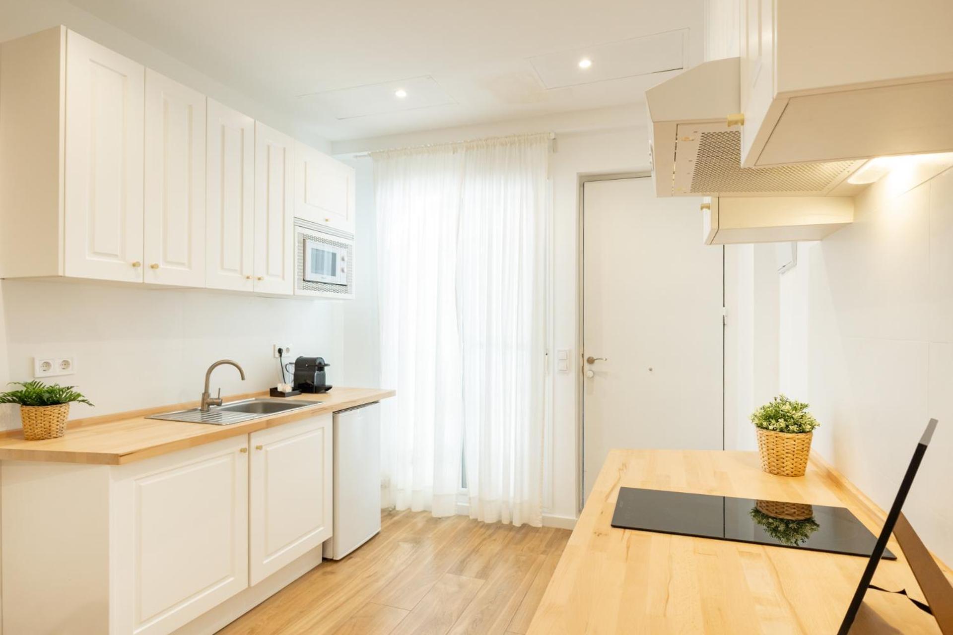 Isg Apartments Triana 1 Севилья Экстерьер фото