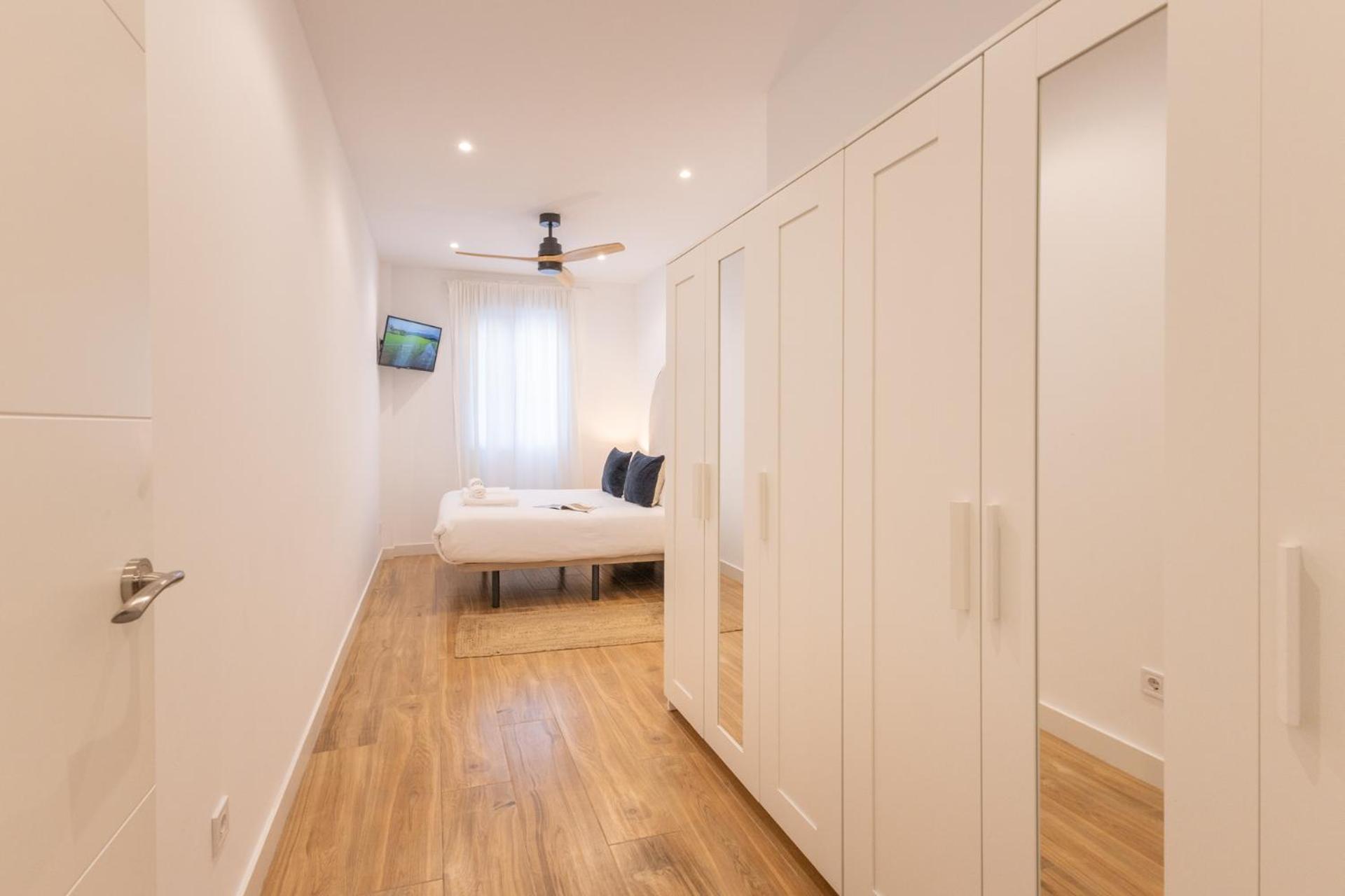 Isg Apartments Triana 1 Севилья Экстерьер фото