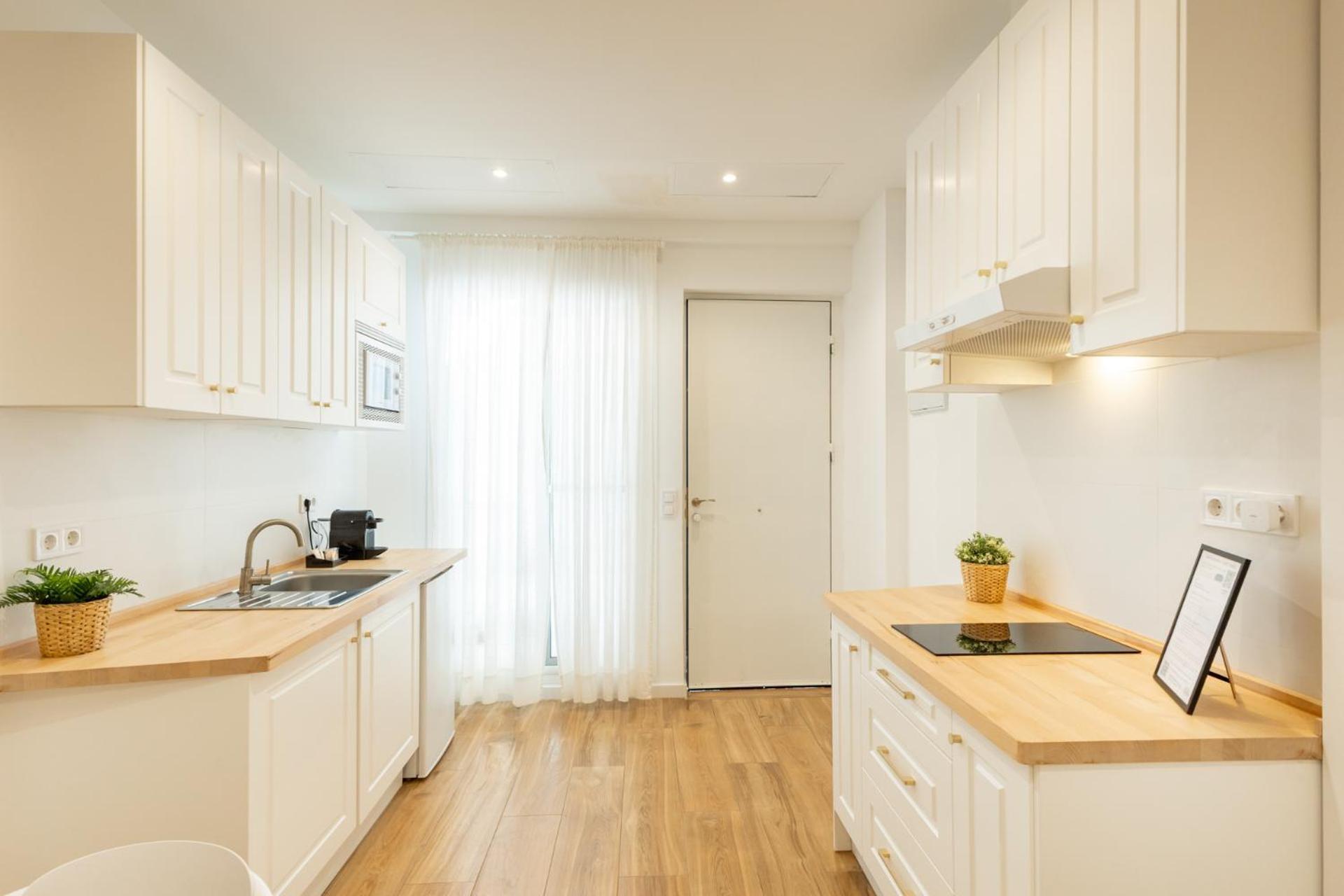 Isg Apartments Triana 1 Севилья Экстерьер фото